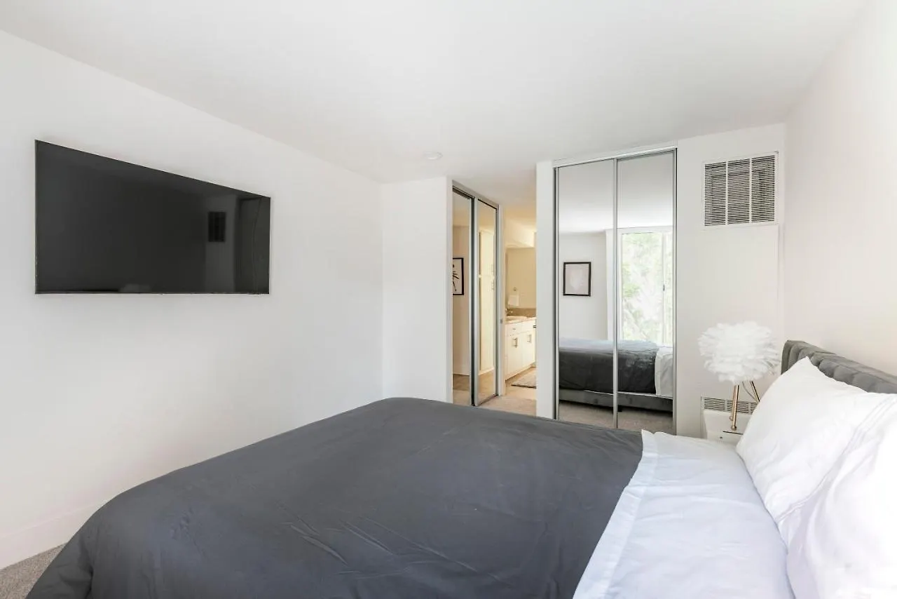 New Luxury Apartment Weho Boys Town Med Los Angeles United States