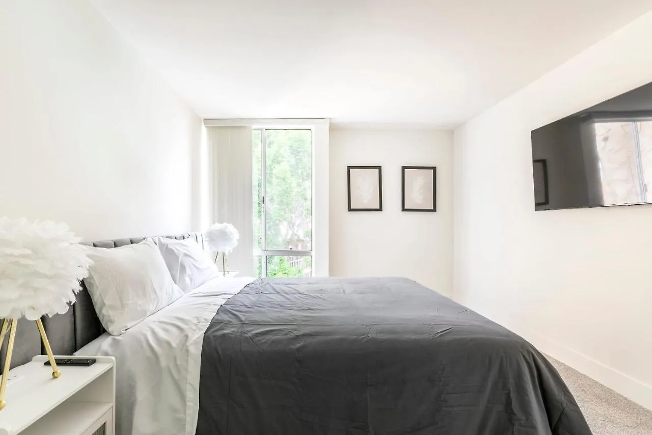 New Luxury Apartment Weho Boys Town Med Los Angeles United States