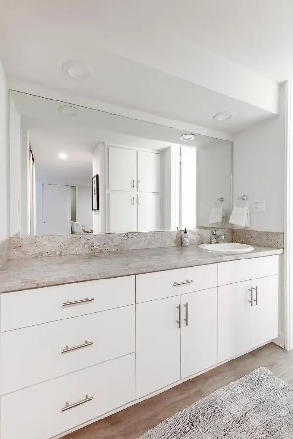 New Luxury Apartment Weho Boys Town Med Los Angeles